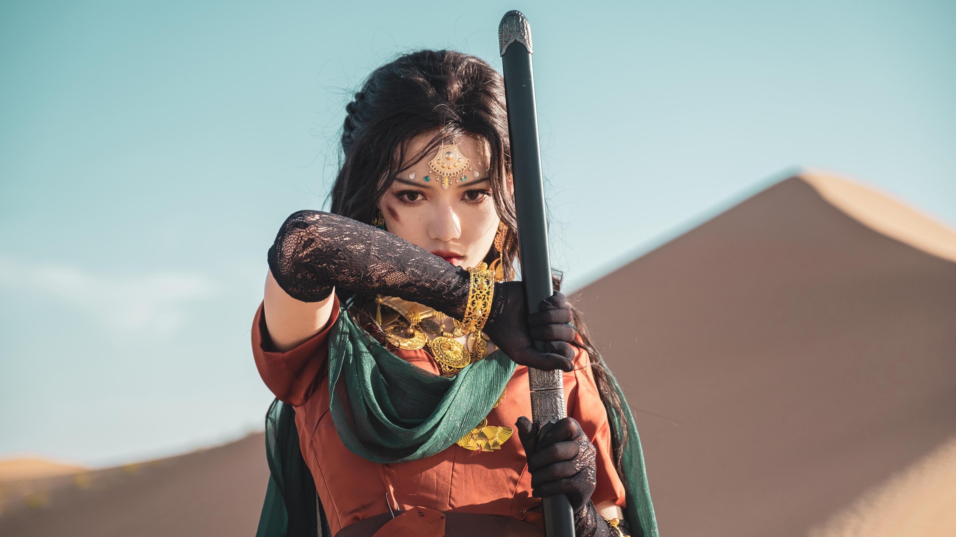 王座之夜，当红牛竞技场为爱德华兹屏住呼吸