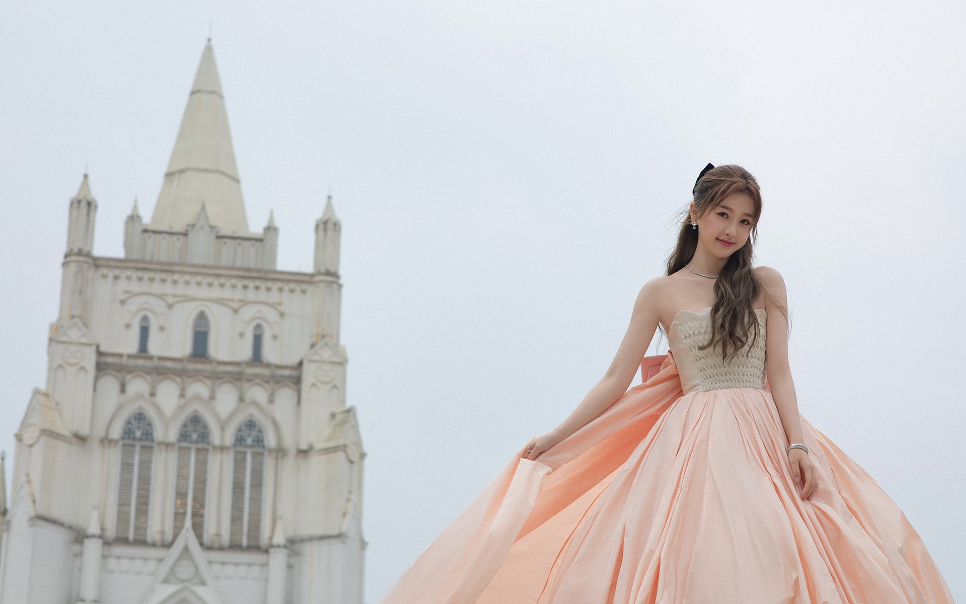 沙漠风暴席卷绿岛，赖斯独闯龙潭，卡塔尔打穿神话背后的足球革命