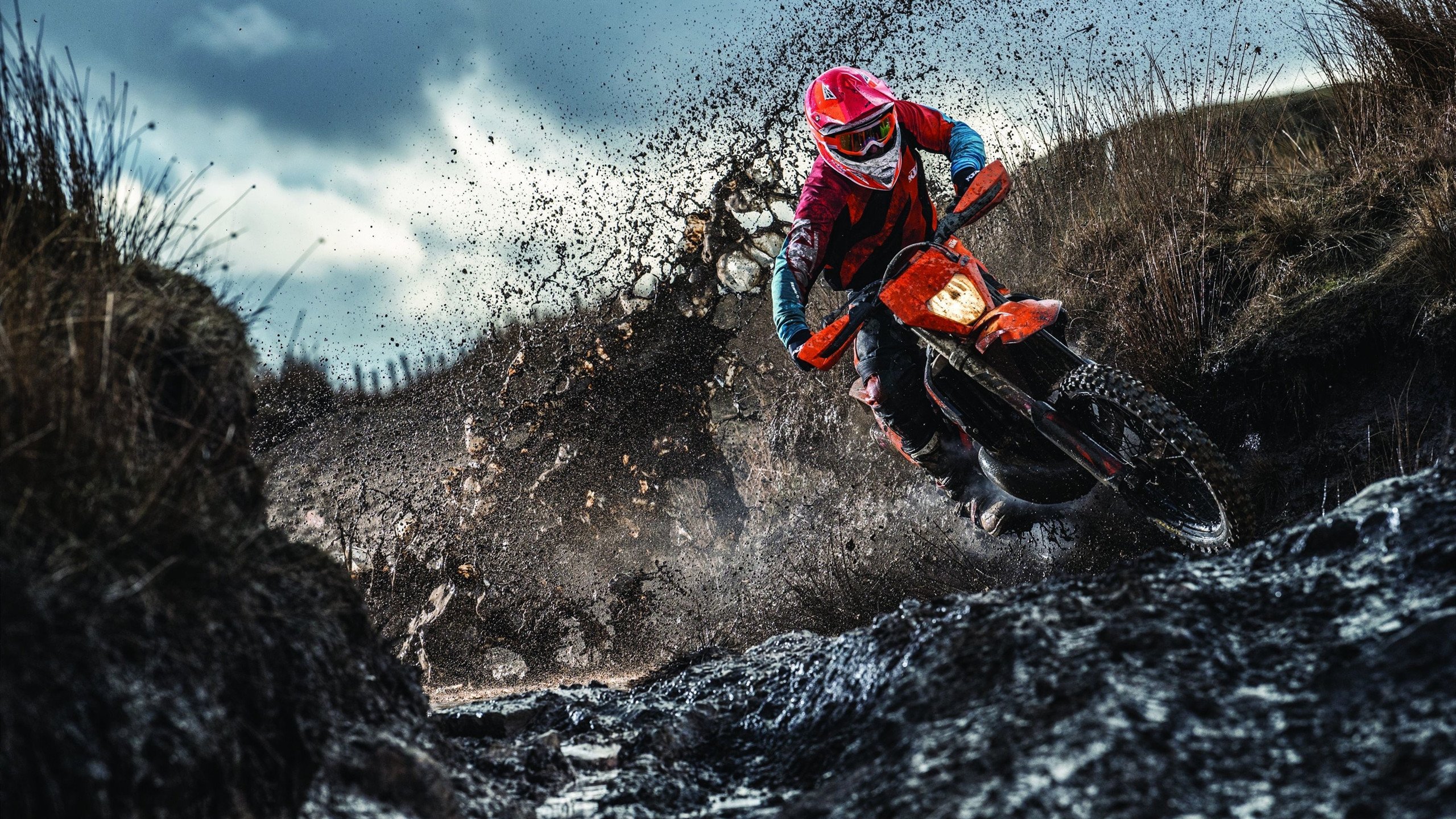 姆巴佩里程碑之夜与埃及防守之谜，攻防交织的足球哲学