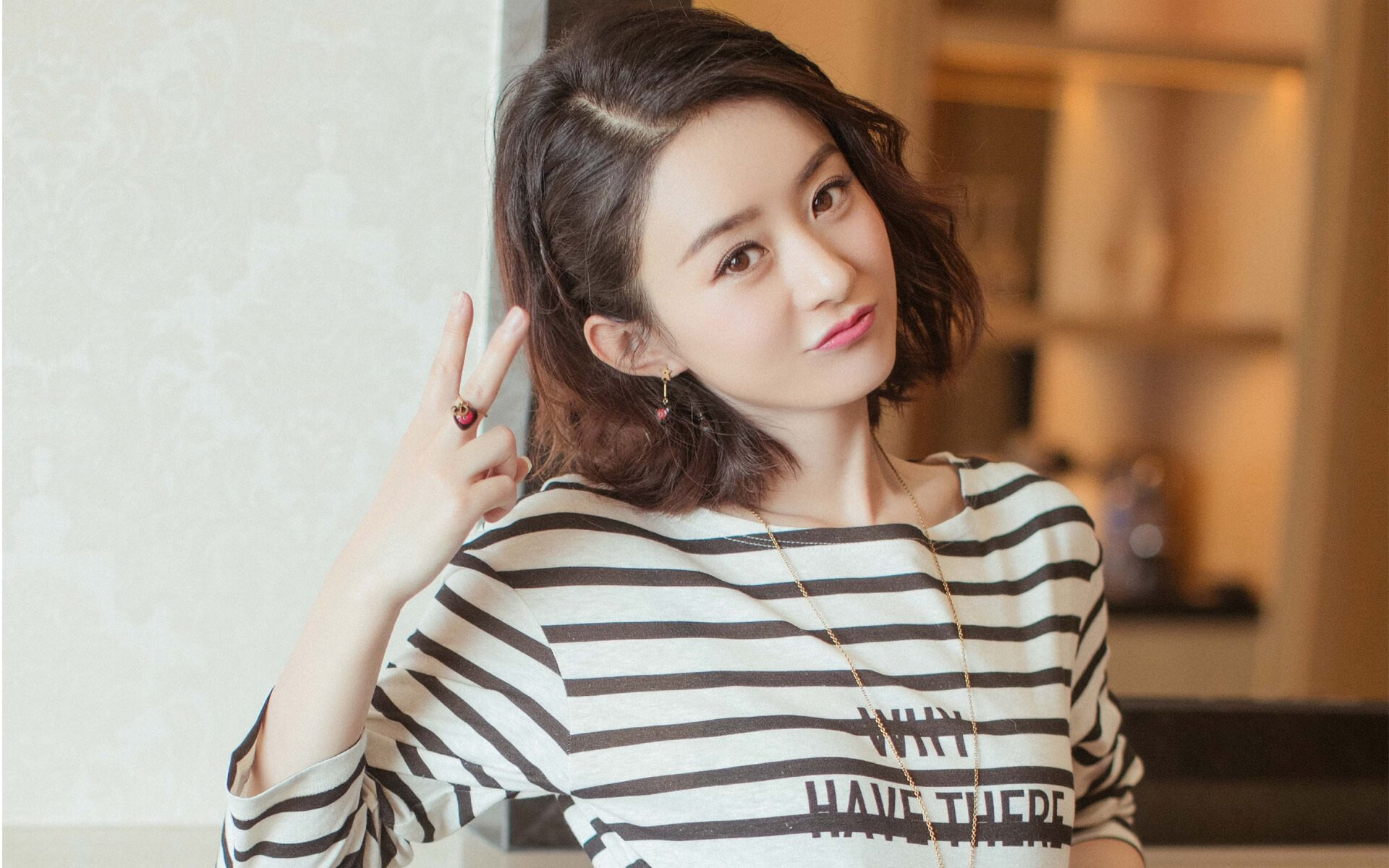 开云体育登录-灰熊制胜法则，当稳稳拿下成为一种战术，布克便成了关键先生