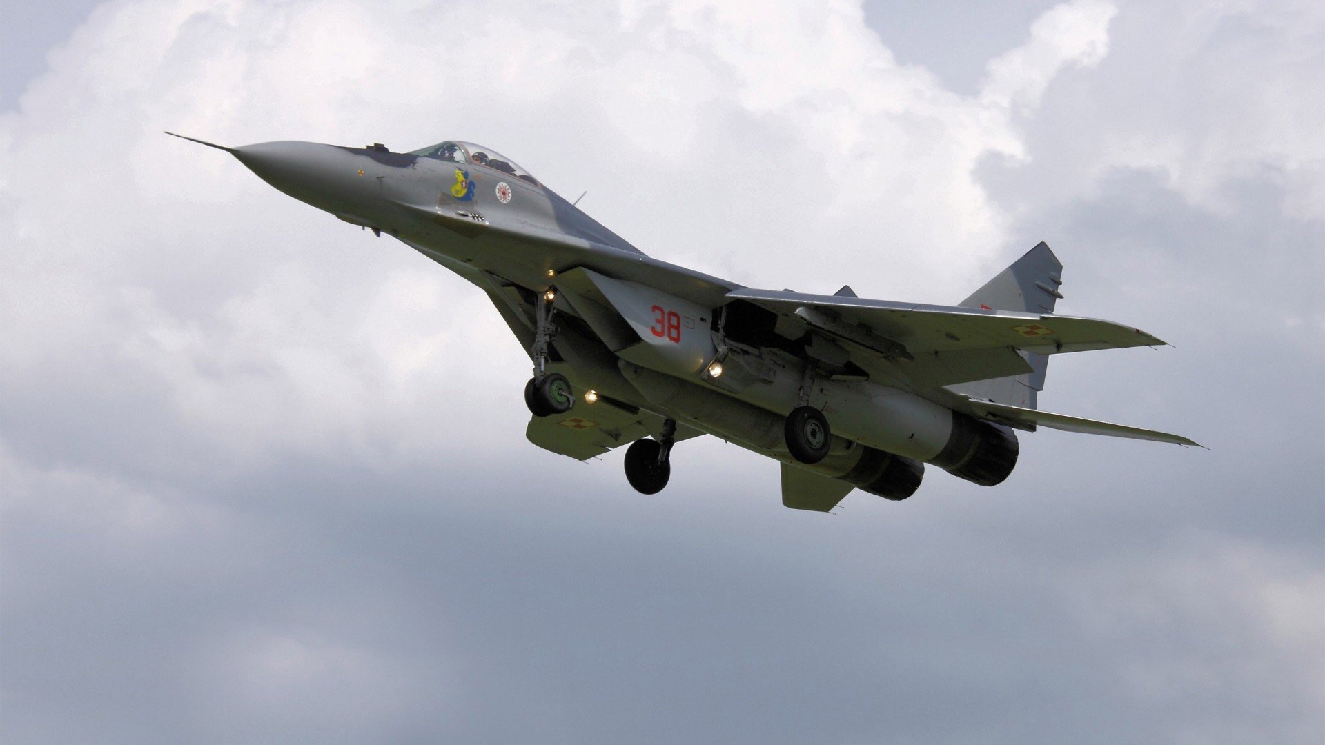 开云体育APP下载-铁蹄踏破雷霆防线，西亚卡姆临危受命成掘金关键先生